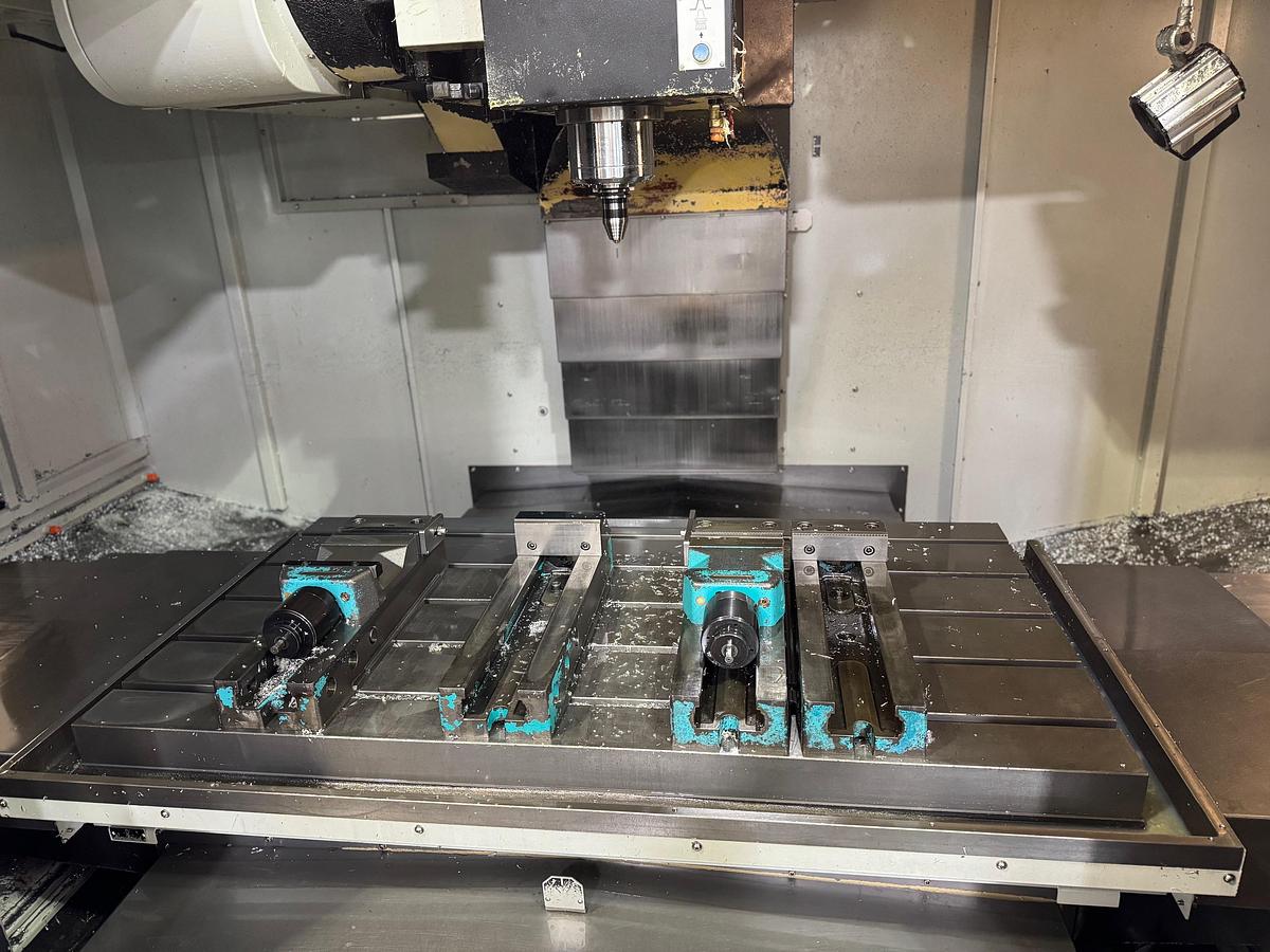 Gebraucht CNC Vertikal Bearbeitungszentrum AWEA BM-1400