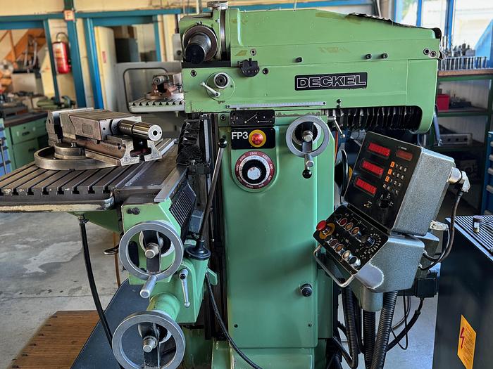 Gebraucht Universalwerkzeugfräsmaschine DECKEL FP3