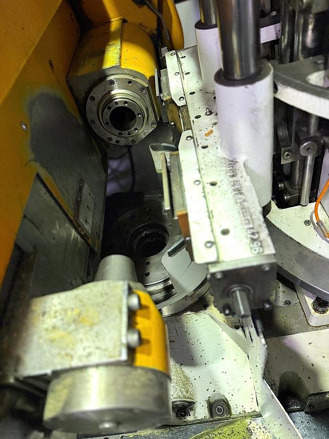 Gebraucht CNC Wälzfräsmaschine LIEBHERR LC 282