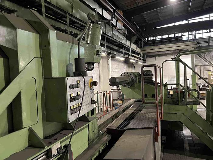 Gebraucht CNC Hochpräzisions - Schwerdrehmaschine  TACCHI HD/3 725 x 5000 SERIE 105 H CNC