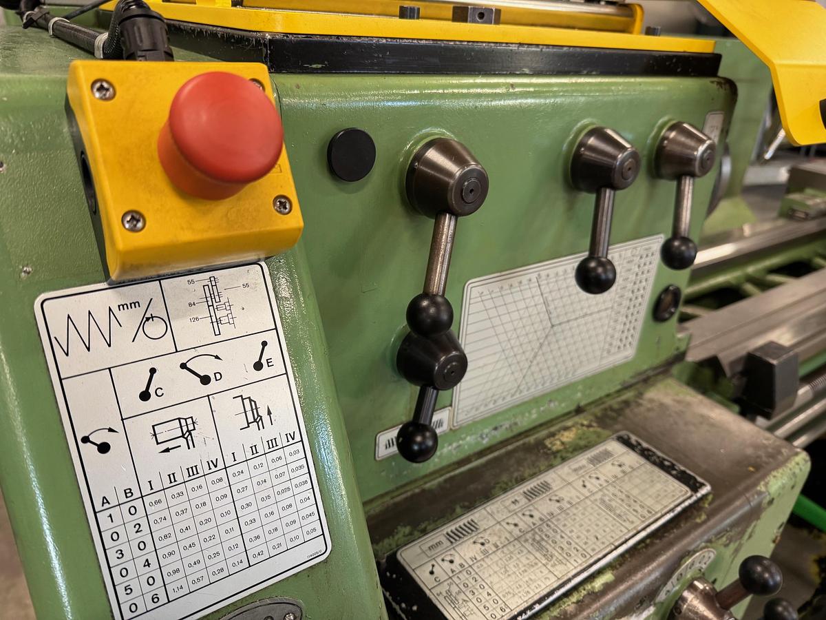 Gebraucht Leit-& Zugspindeldrehmaschine MARTIN KM 200 x 1000