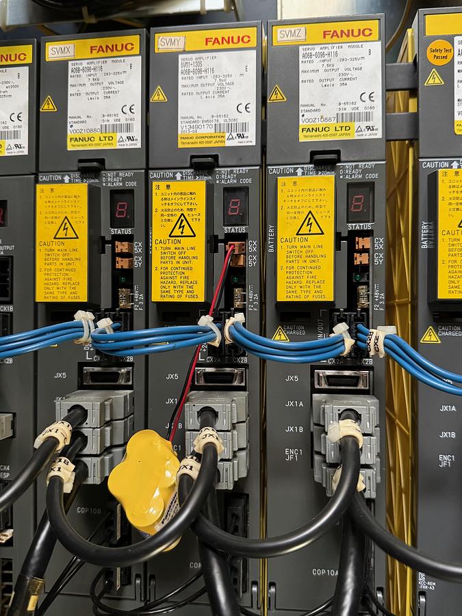 Gebraucht FANUC CNC Module Paket – Servo Amplifier, Spindle Amplifier & Netzteile