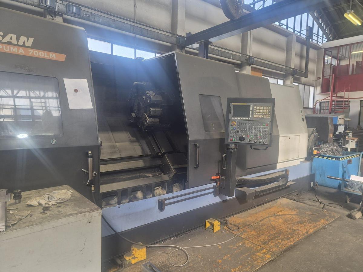 Gebraucht CNC Drehmaschine DOOSAN PUMA 700 LM