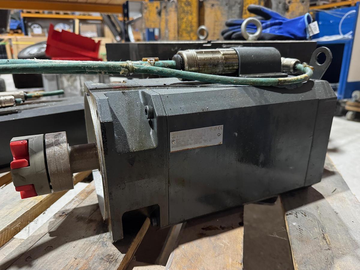 Gebraucht Servomotor Siemens Typ: 1FT6105-1AC71-4