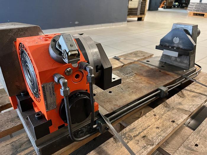 Gebraucht FIBROPLAN Rundtisch mit Gegenlager für CNC Bearbeitungszentrum