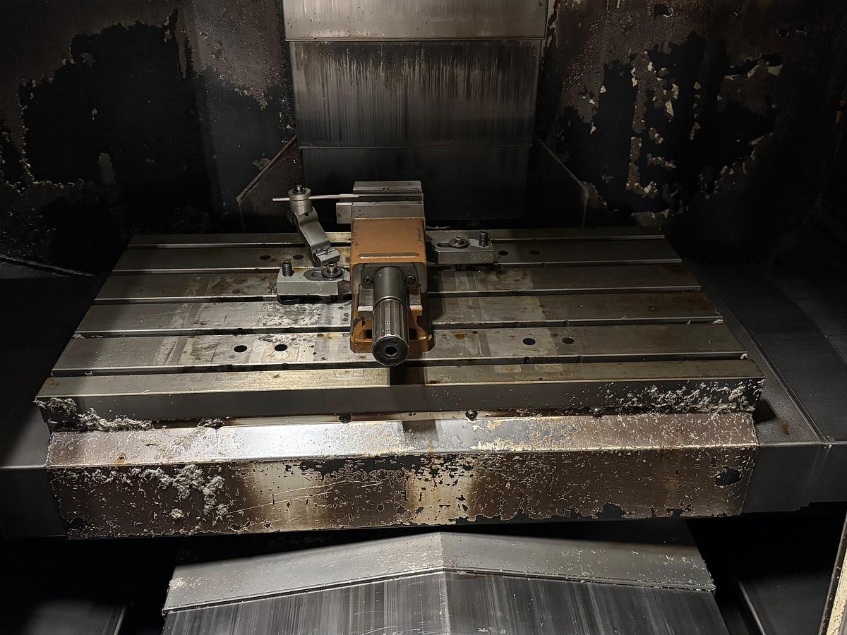 Gebraucht CNC Bearbeitungszentrum HURCO VMX 30