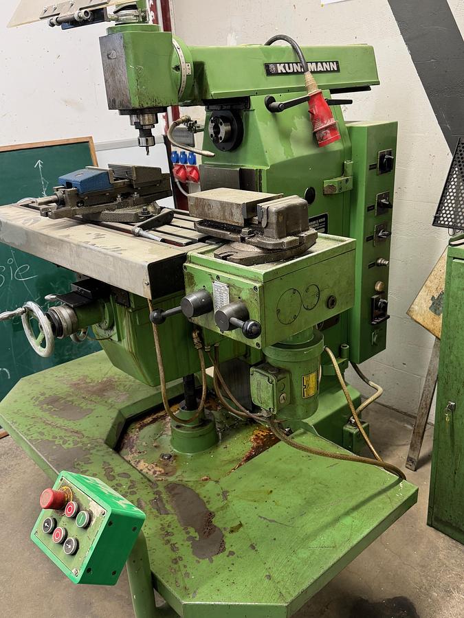 Gebraucht Universal-Fräsmaschine (konventionell) KUNZMANN UF 6 N  