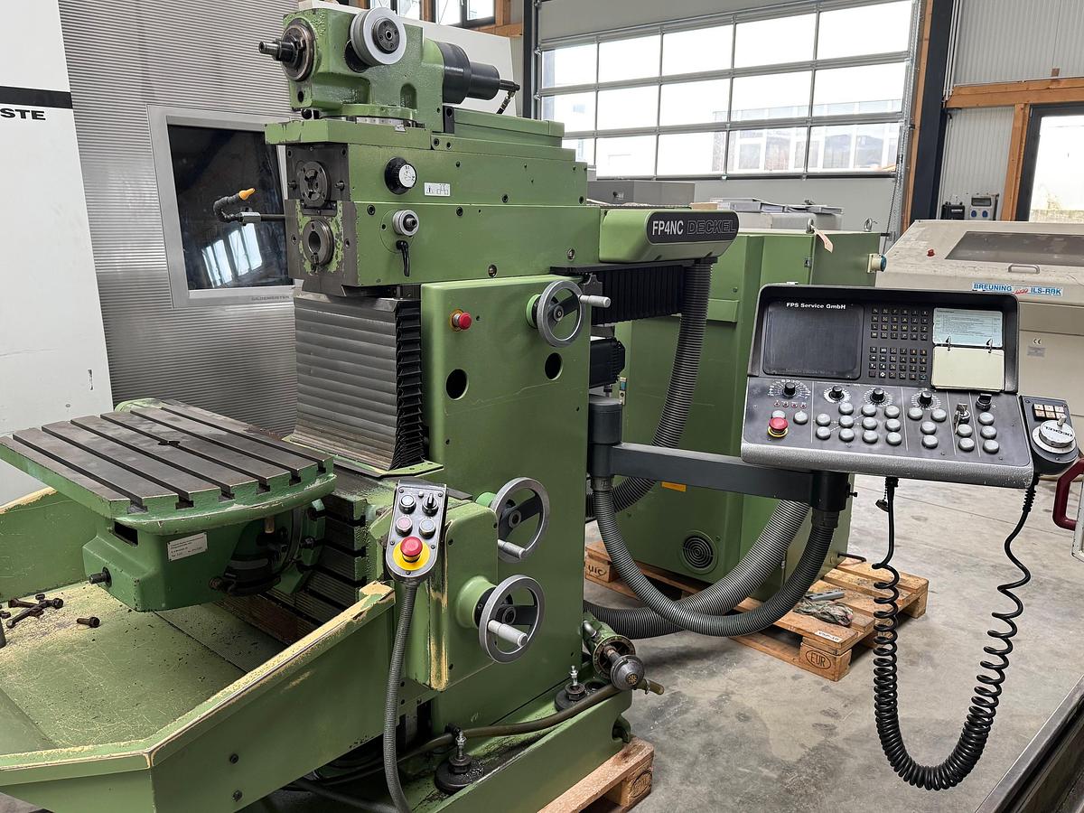 Gebraucht Universalwerkzeugfräsmaschine DECKEL FP4 NC