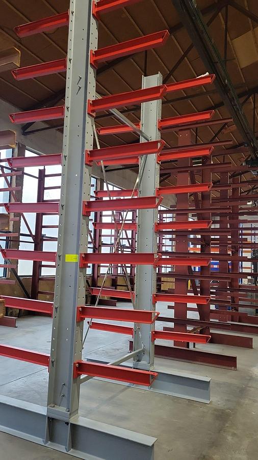 Gebraucht Freiträgerregal / Kragarmregal – Schwerlast – Baujahr 2024