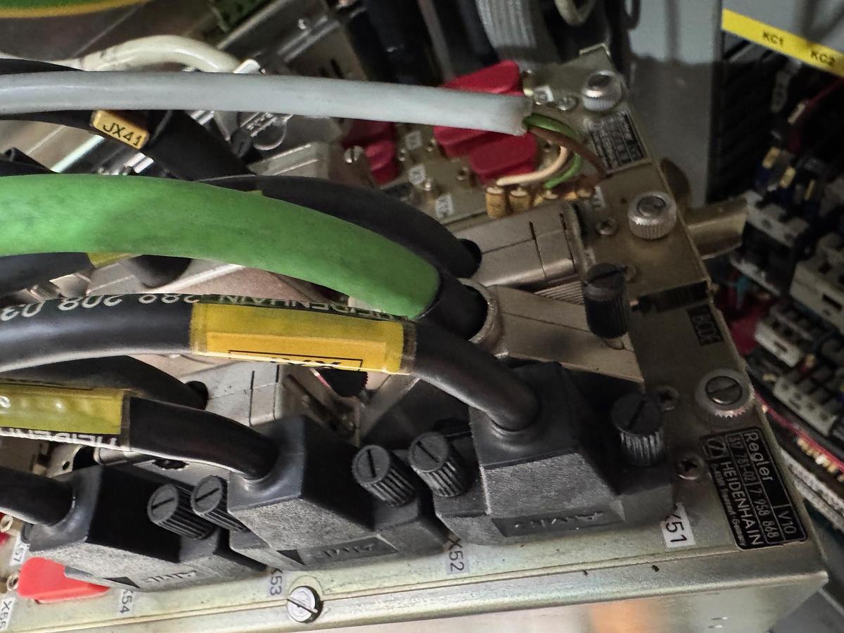 Gebraucht HEIDENHAIN TNC 426 CNC-Steuerung + SIEMENS SIMODRIVE 611 Antriebstechnik