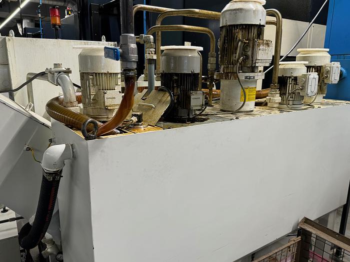 Gebraucht Bearbeitungszentrum - Horizontal MAKINO A55