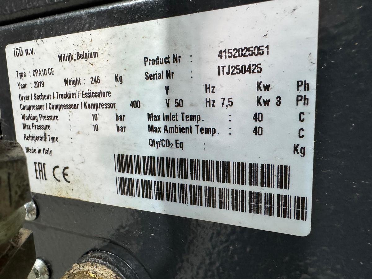 Gebraucht Schraubenkompressor  CHICAGO PNEUMATIC CPA 10 mit Lufttrockner CPX 80