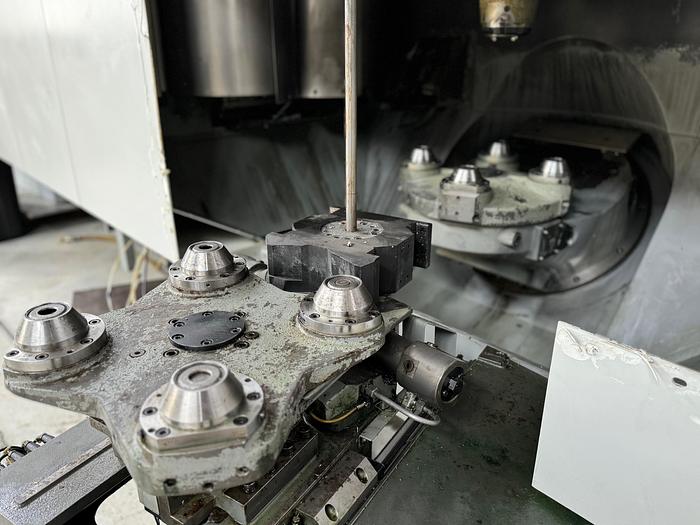 Gebraucht CNC Universal Bearbeitungszentrum mit Palettenwechsler DECKEL MAHO DMU 70 eVolution