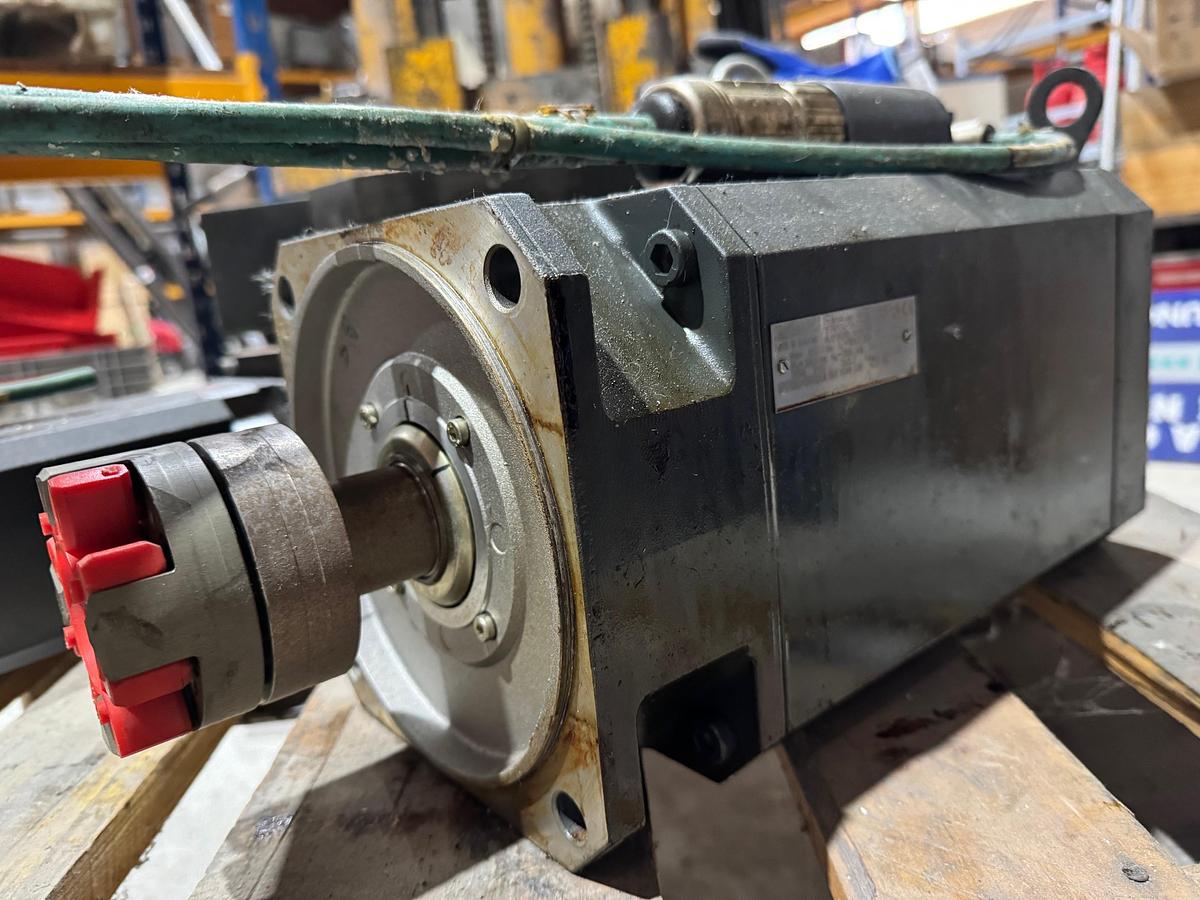 Gebraucht Servomotor Siemens Typ: 1FT6105-1AC71-4