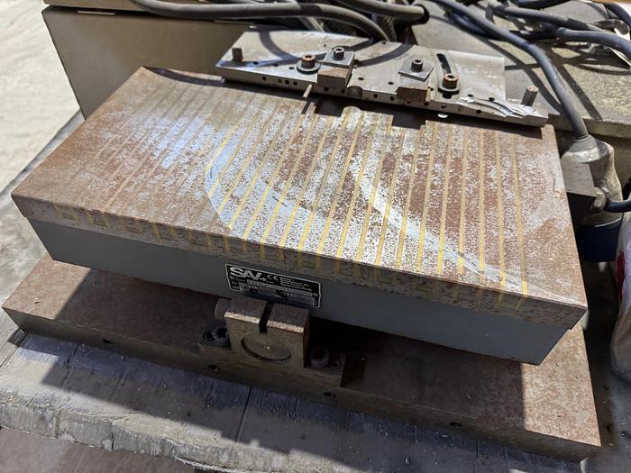 Gebraucht 2 Magnetspannplatten für Flachschleifmaschinen