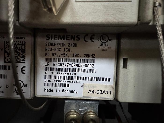 Gebraucht Ein Paket SIEMENS 810D Steuerung mit Antriebsregler und Karten
