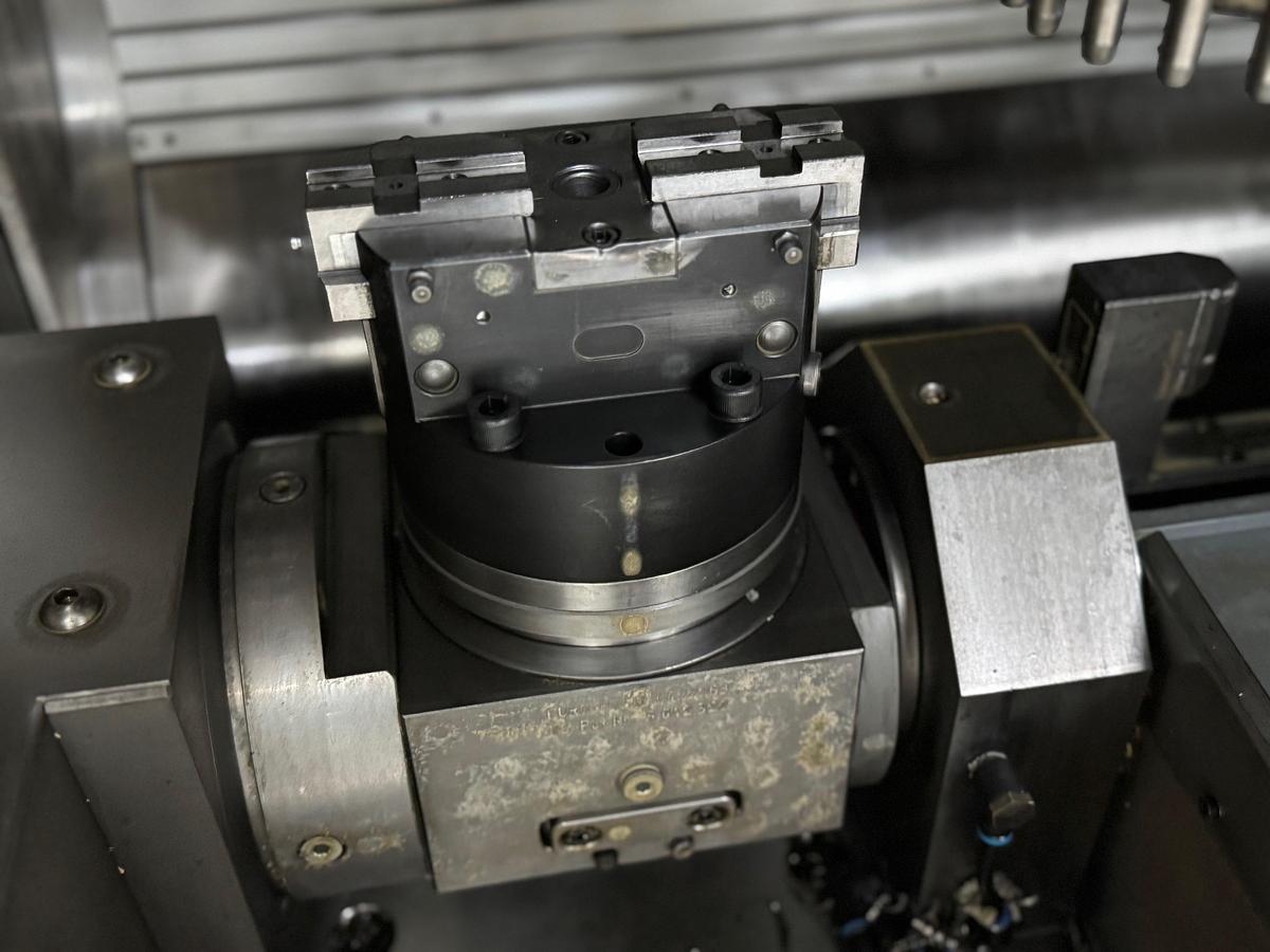 Gebraucht 5-Achsen CNC-Bearbeitungszentrum  CHIRON - FZ 15 S High Speed