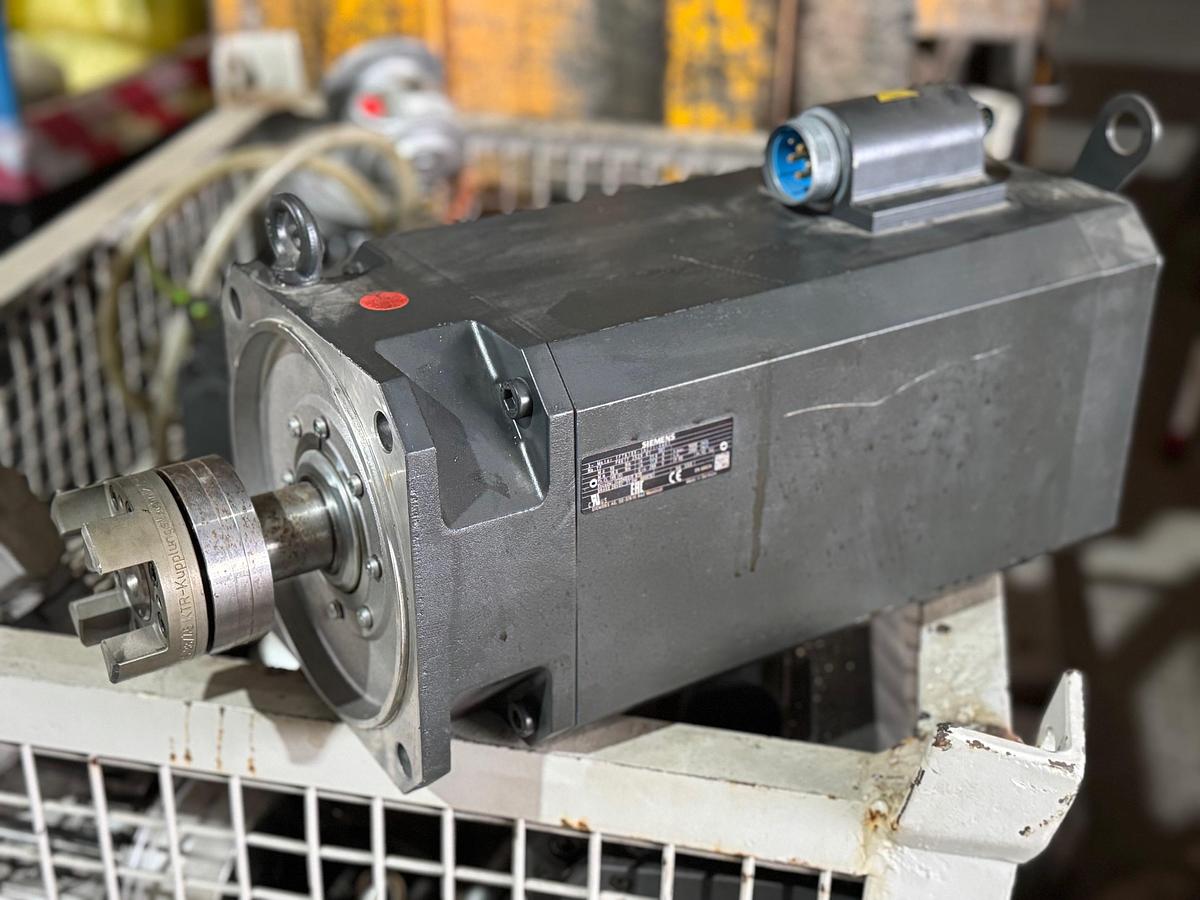 Gebraucht Siemens Servomotor 1FT6105-1AC71-4AH1 – Gebraucht, voll funktionsfähig