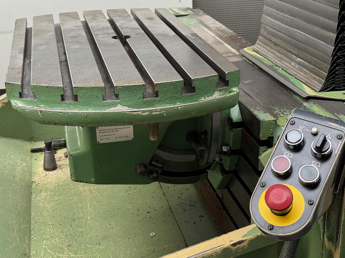 Gebraucht Universalwerkzeugfräsmaschine DECKEL FP4 NC