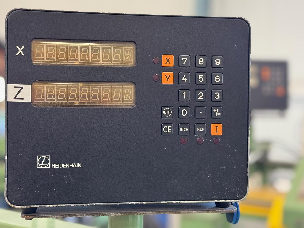 Gebraucht Leit-& Zugspindeldrehmaschine KERN Typ D 20 A