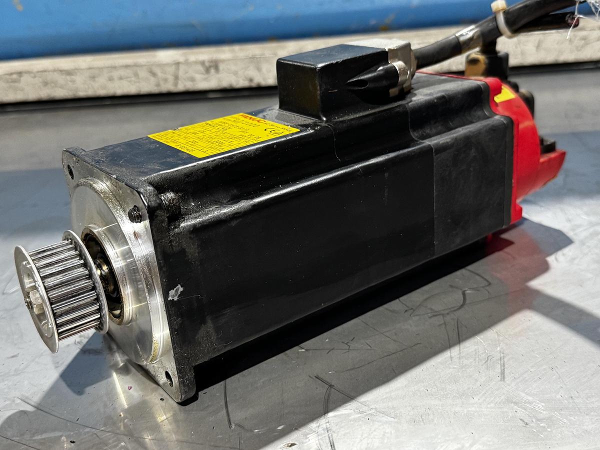 Gebraucht Fanuc AC-Servo-Motor Model α 2/3000 Motor Spec.:A06B-0373-B177