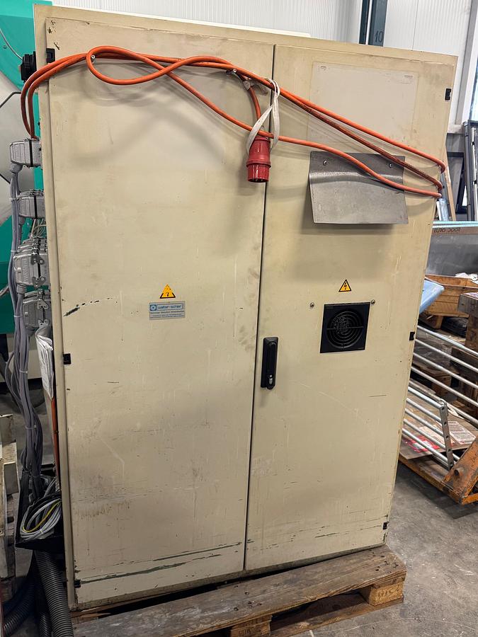 Gebraucht Fräsmaschine Hermle UWF 600 H | SK40 | 3-Achsen Automatik | Präzisionsmaschine