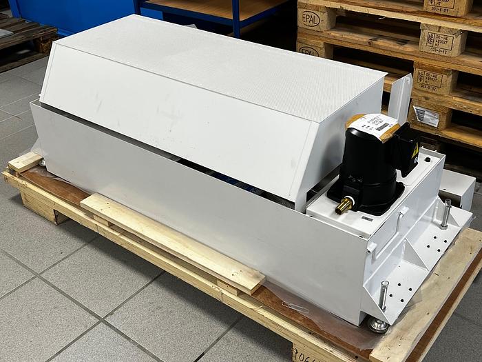 Gebraucht Innenkühlungvorbereiter mit Pumpe - Kühlmitteltank für CNC Bearbeitungszentrum