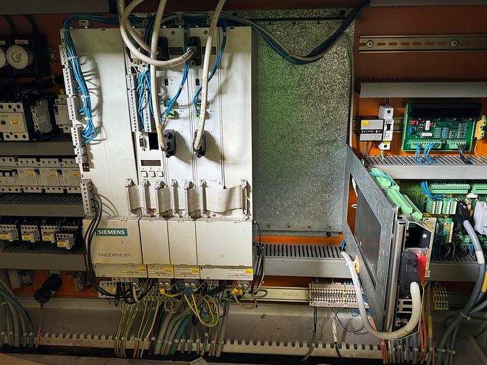 Gebraucht CNC Universalfräsmaschine MIKRON UMS 710