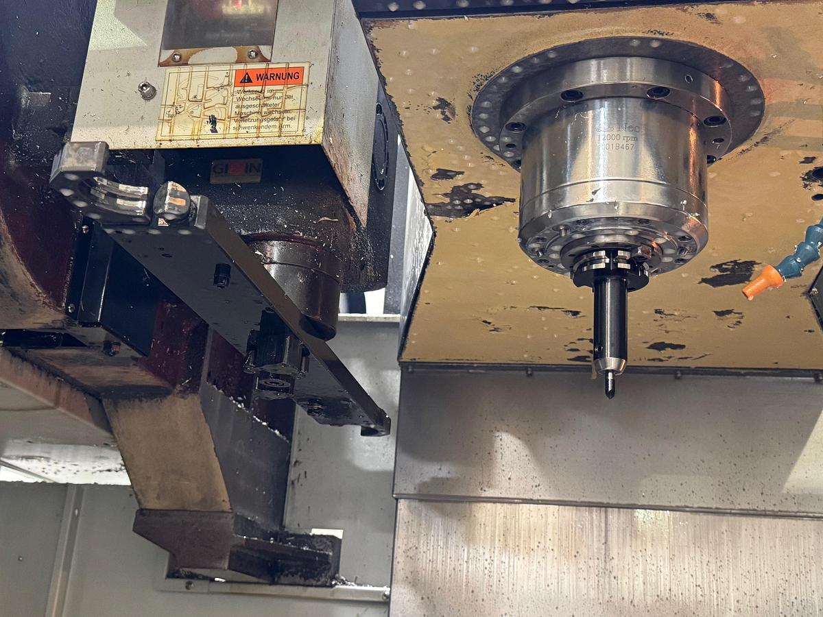 Gebraucht CNC Vertikal Bearbeitungszentrum AWEA BM-1600