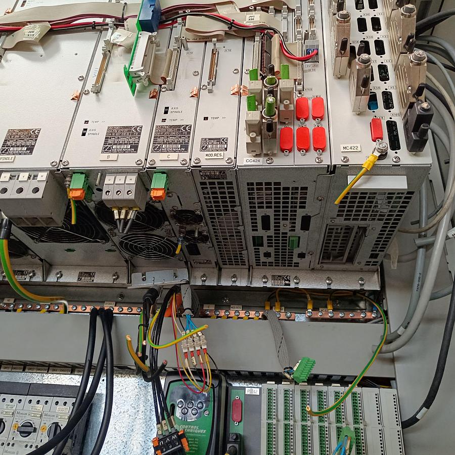 Gebraucht HEIDENHAIN TNC - Antriebssystem und Steuerung von CNC-Maschine