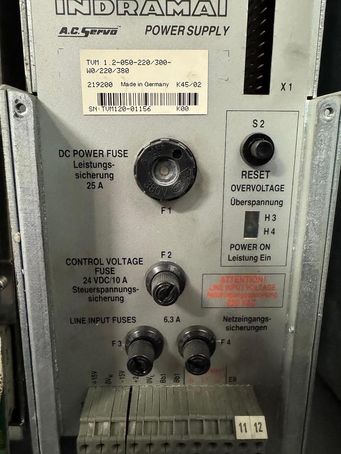 Gebraucht INDRAMAT Ersatzteile  Antriebsregler  Servoverstärker  A.C. Servo Achsmodule