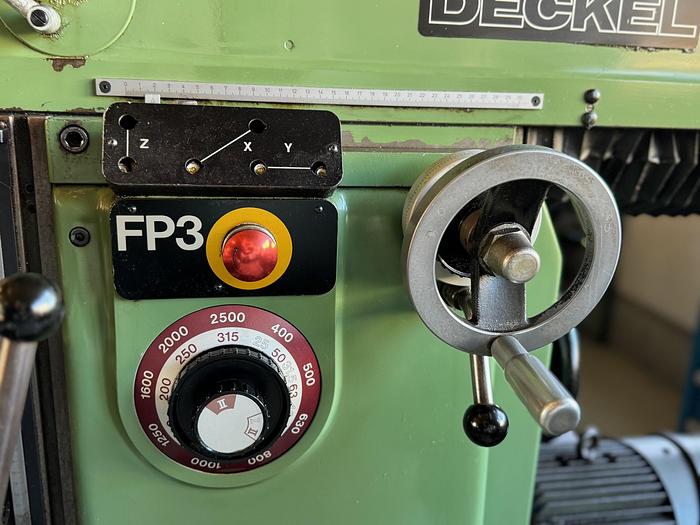 Gebraucht Universalwerkzeugfräsmaschine DECKEL FP3