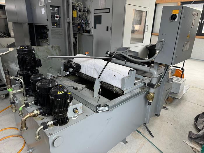 Gebraucht CNC Universal Bearbeitungszentrum mit Palettenwechsler DECKEL MAHO DMU 70 eVolution