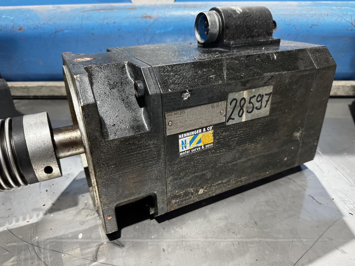 Gebraucht Siemens SIMOTICS 1FT6102-8AF71-3EH1 Dreiphasen-Synchron-Servomotor