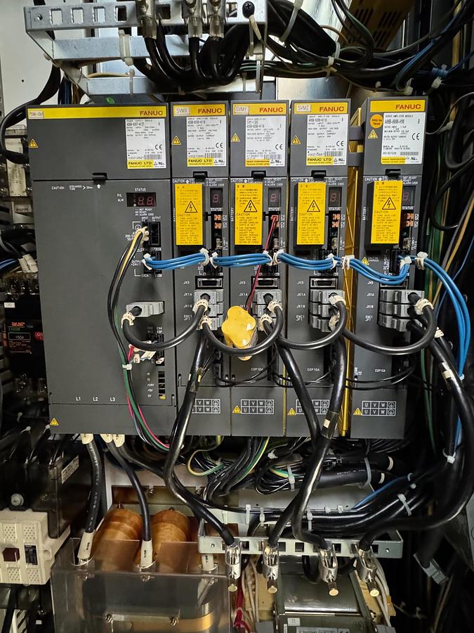Gebraucht FANUC CNC Module Paket – Servo Amplifier, Spindle Amplifier & Netzteile
