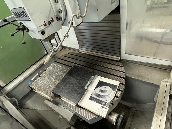 Gebraucht UNIVERSALFRÄS UND BOHRMASCHINE MAHO MH 800 T
