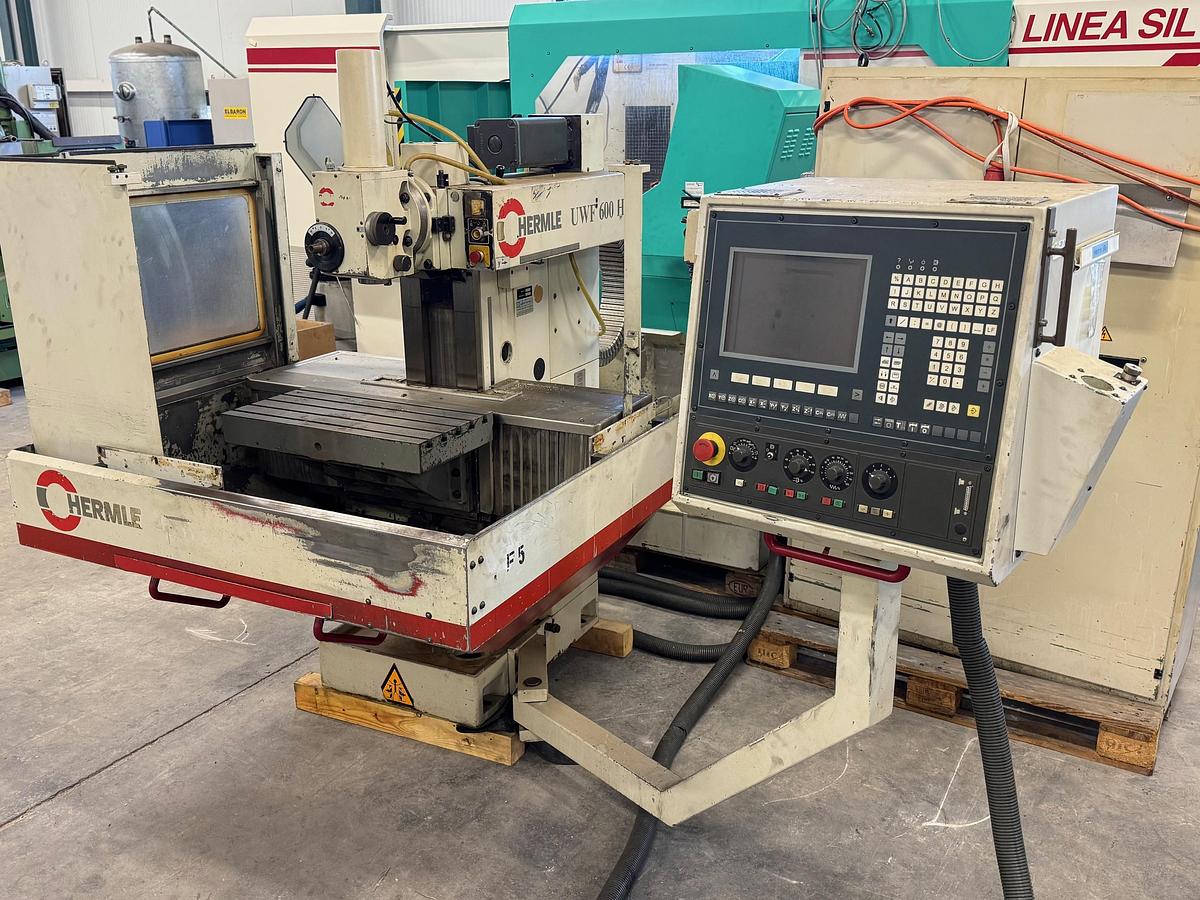 Gebraucht Fräsmaschine Hermle UWF 600 H | SK40 | 3-Achsen Automatik | Präzisionsmaschine