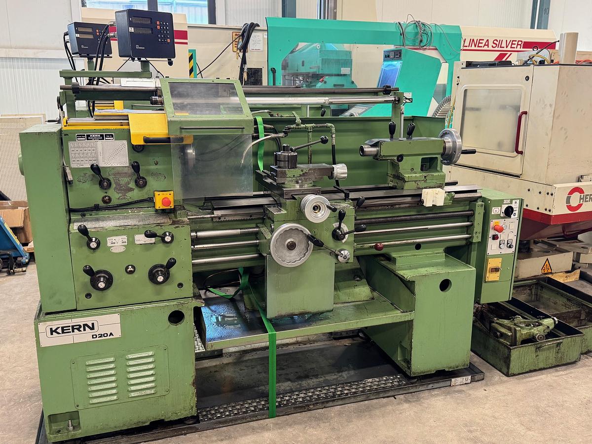 Gebraucht Leit-& Zugspindeldrehmaschine KERN Typ D 20 A
