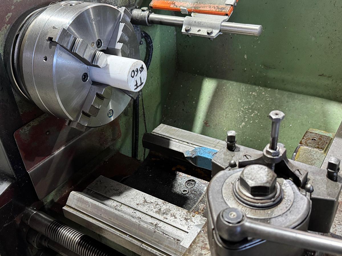 Gebraucht Konventionelle Leit‑ & Zugspindel‑Drehmaschine  WAGNER DCE 230X1000