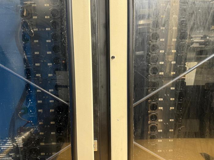 Gebraucht Bearbeitungszentrum - Horizontal MAKINO A55