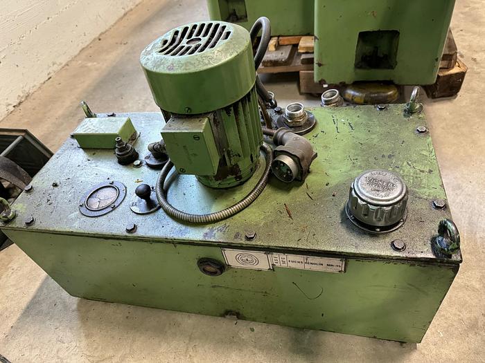 Gebraucht Universalrundschleifmaschine DANOBAT 50