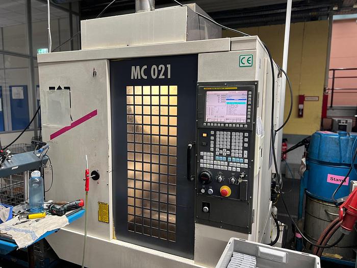 Gebraucht CNC Bearbeitungszentrum STAMA FANUC ROBODRILL MC 021