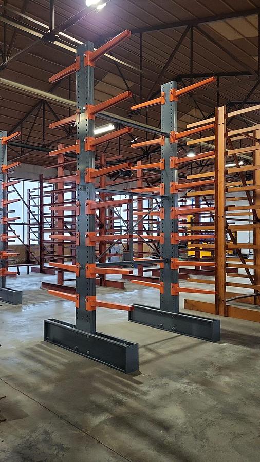 Gebraucht Freiträgerregal / Kragarmregal – Schwerlast – Baujahr 2024