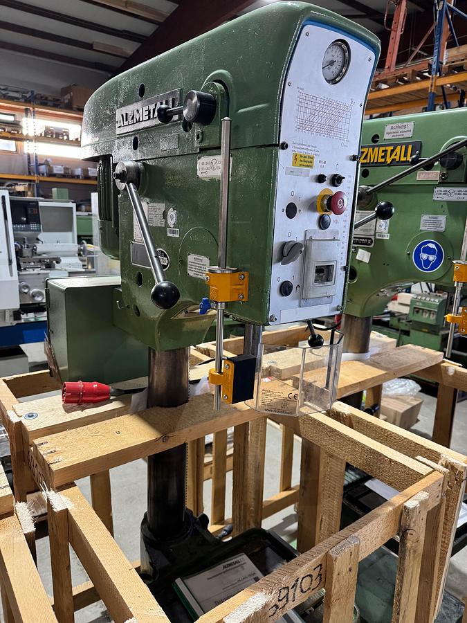 Gebraucht Säulenbohrmaschine Industriequalität Alzmetall AB 3 ES