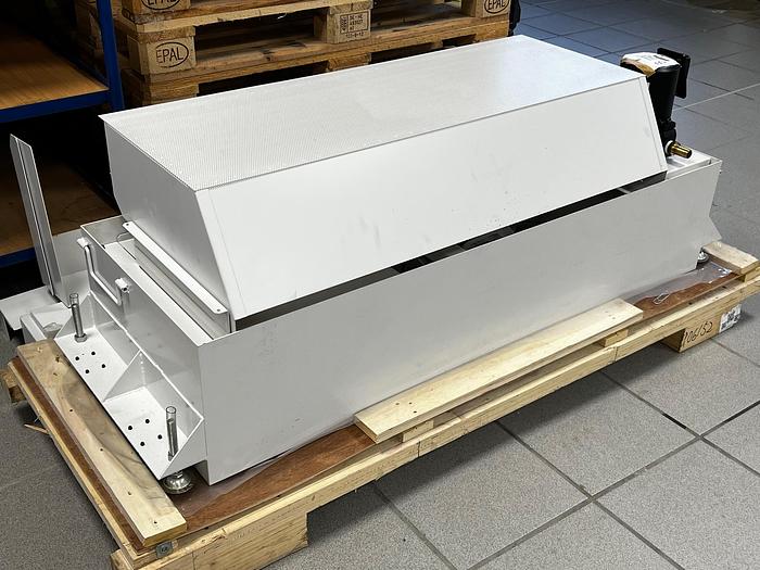 Gebraucht Innenkühlungvorbereiter mit Pumpe - Kühlmitteltank für CNC Bearbeitungszentrum