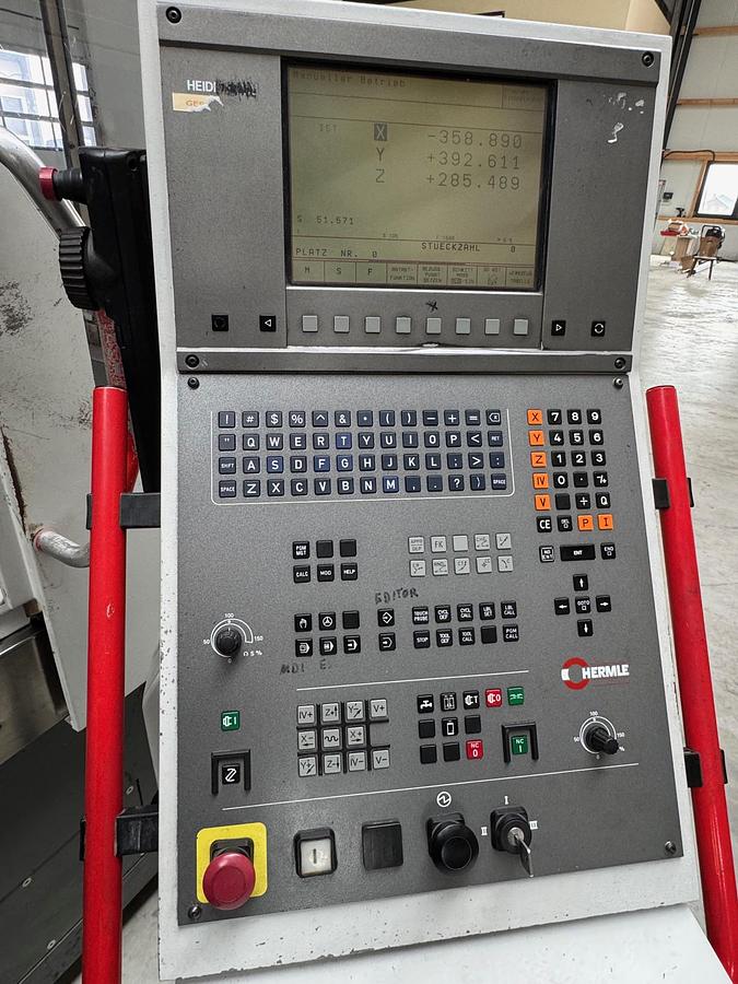 Gebraucht CNC-Bearbeitungszentrum HERMLE C 1200 V