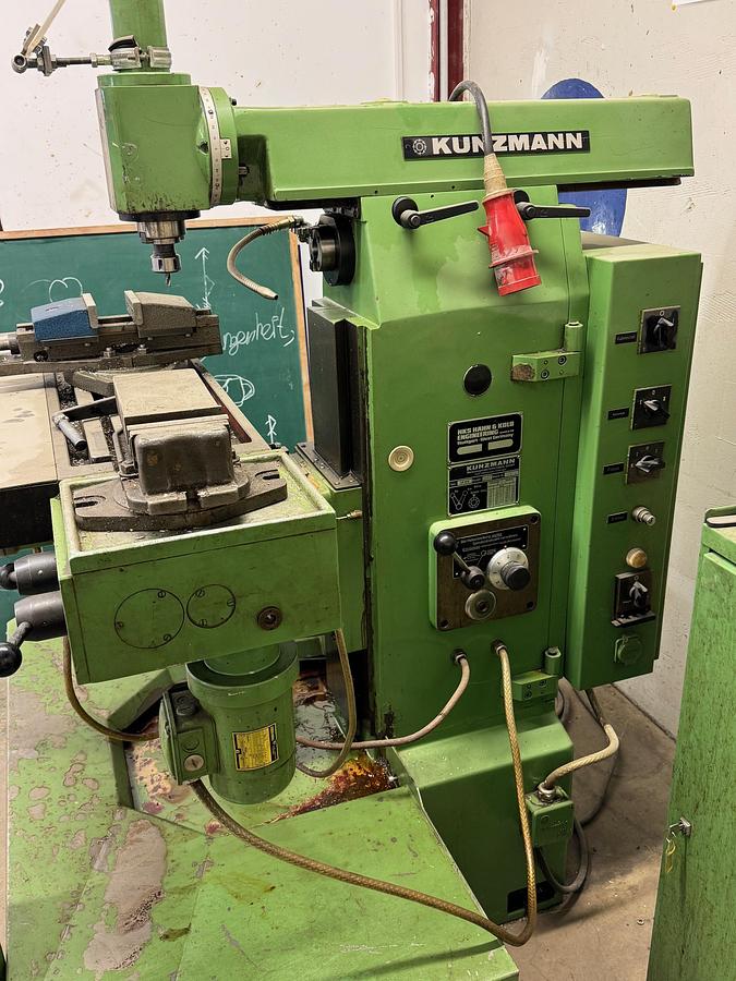 Gebraucht Universal-Fräsmaschine (konventionell) KUNZMANN UF 6 N  