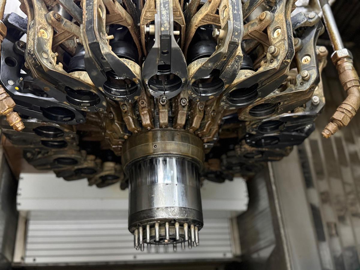 Gebraucht 5-Achsen CNC-Bearbeitungszentrum  CHIRON - FZ 15 S High Speed