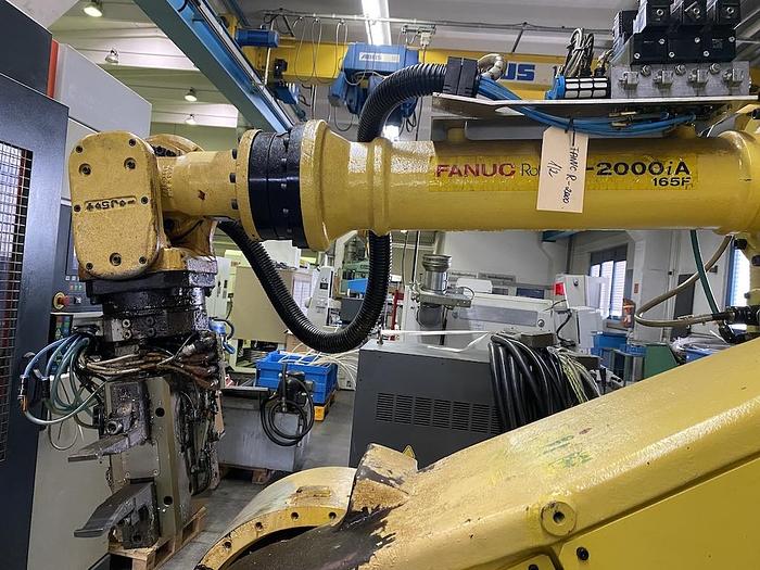 Gebraucht Industrieroboter Fanuc Robot R-2000 iA 165 F