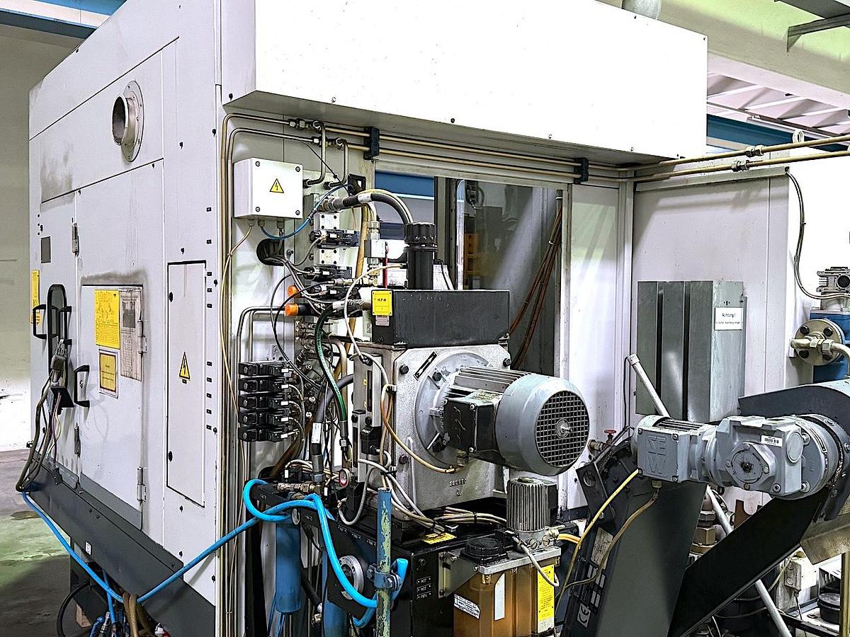 Gebraucht CNC Wälzfräsmaschine LIEBHERR LC 282